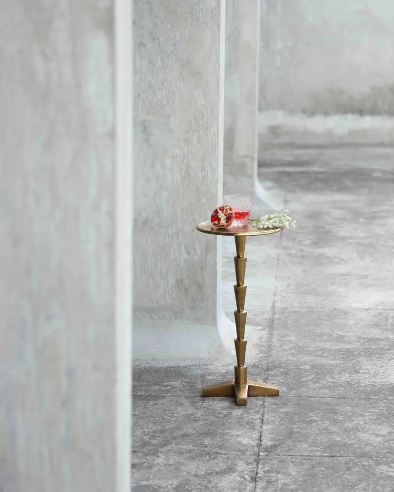 Vega Drink Table