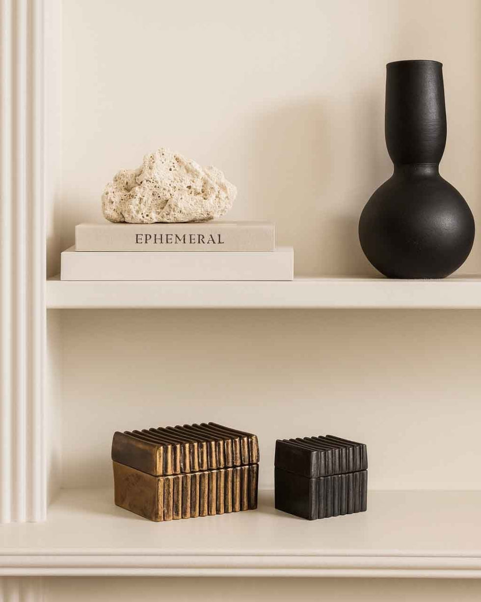 Trayva Box Set of 2