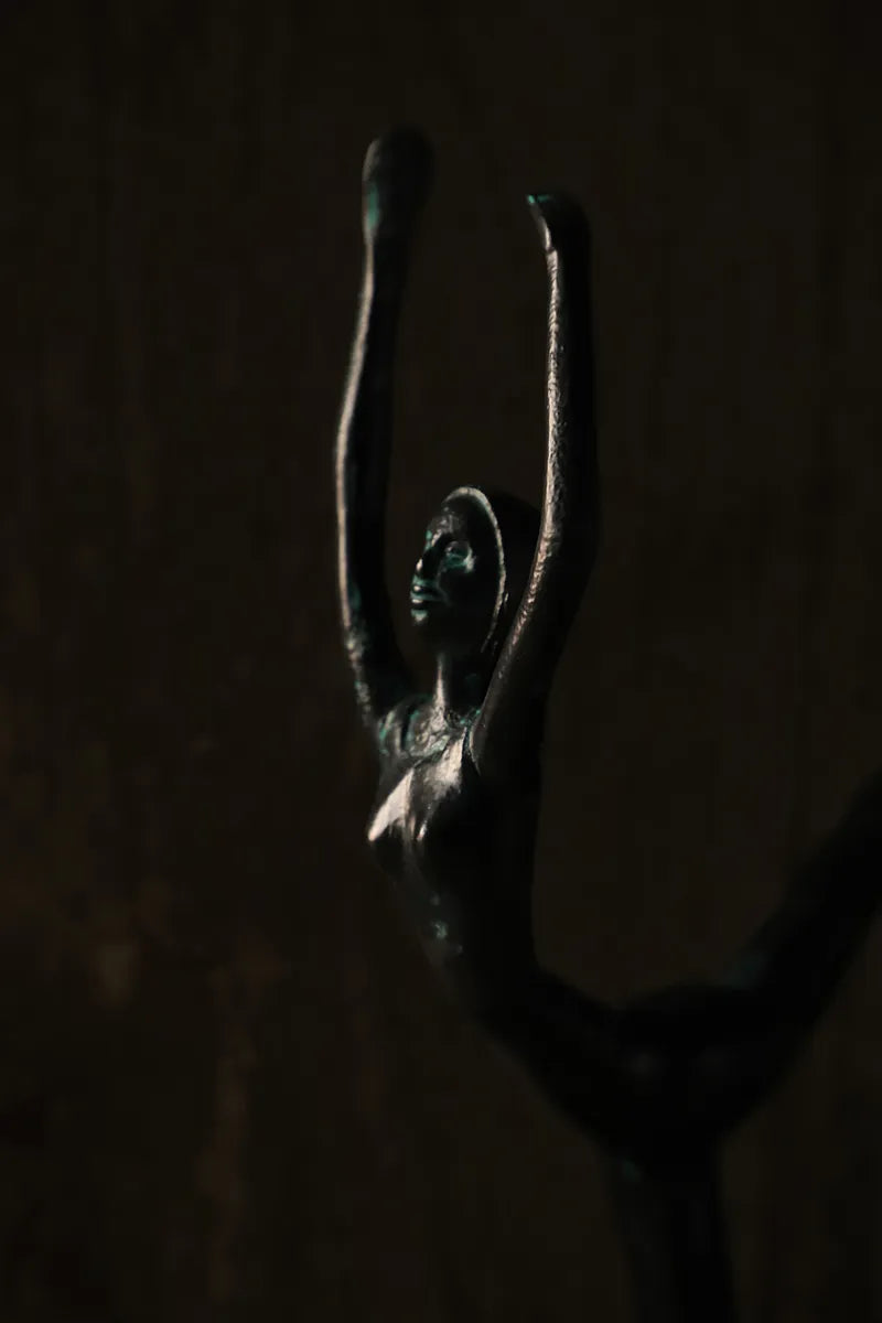 Dancing Daphine Showpiece