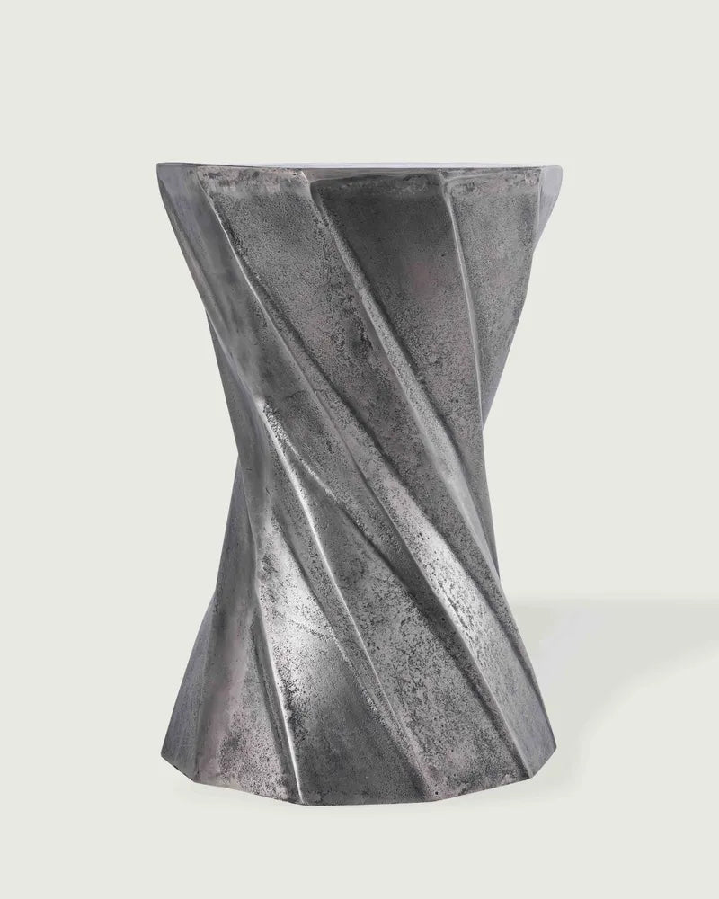 Krato End Table