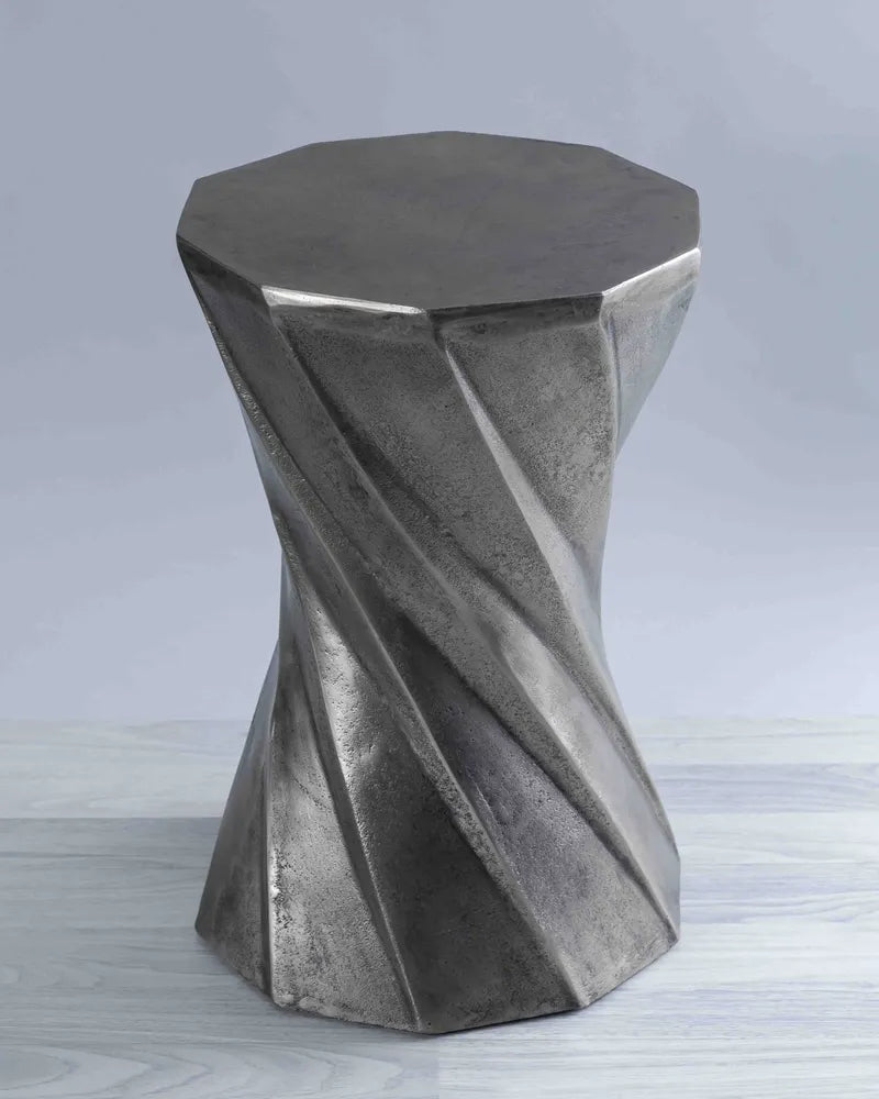 Krato End Table