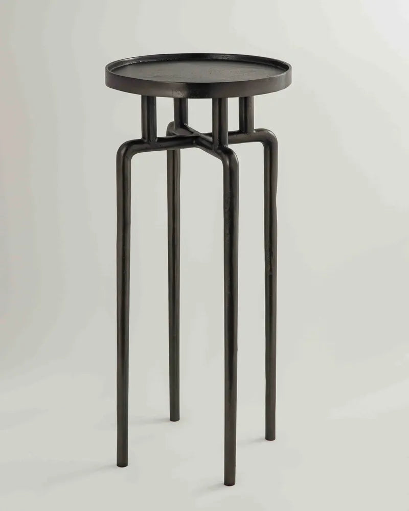 Tyson Drink Table