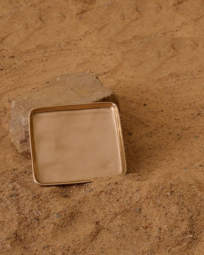 Khidki Tray